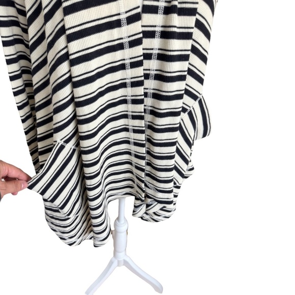Splendid Stripe Hooded Drape Cardigan - Picture 4 of 13